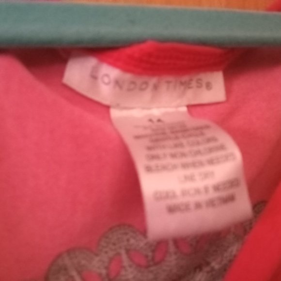 Unique Dress With Designs - Picture 3 of 6